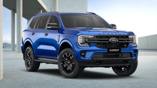 2023 Ford Everest exterior front quarter blue Philippines