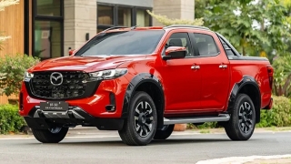 2026 Mazda BT-50 exterior quarter front Philippines