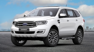 Ford Everest 2.0 Biturbo Titanium 4x4 AT Snowflake White