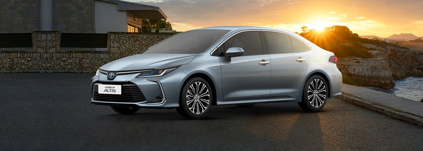 2019 Toyota Corolla Altis exterior side