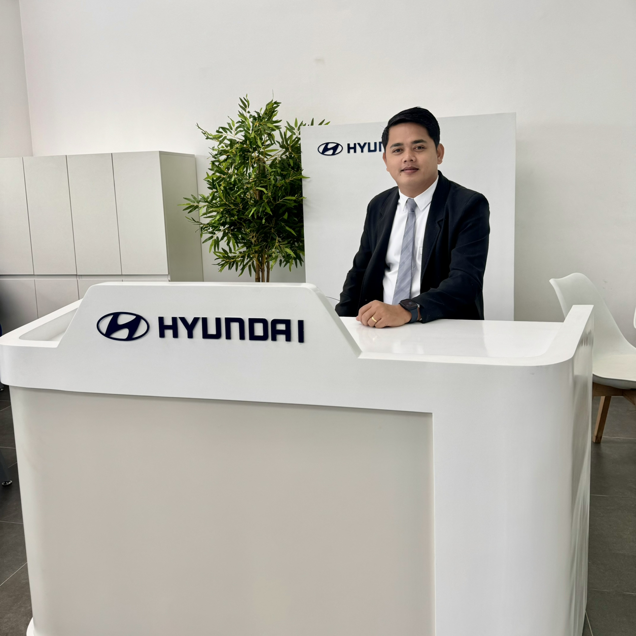 Alfredo Cortez Jr is an official sales agent of Hyundai Dasmariñas