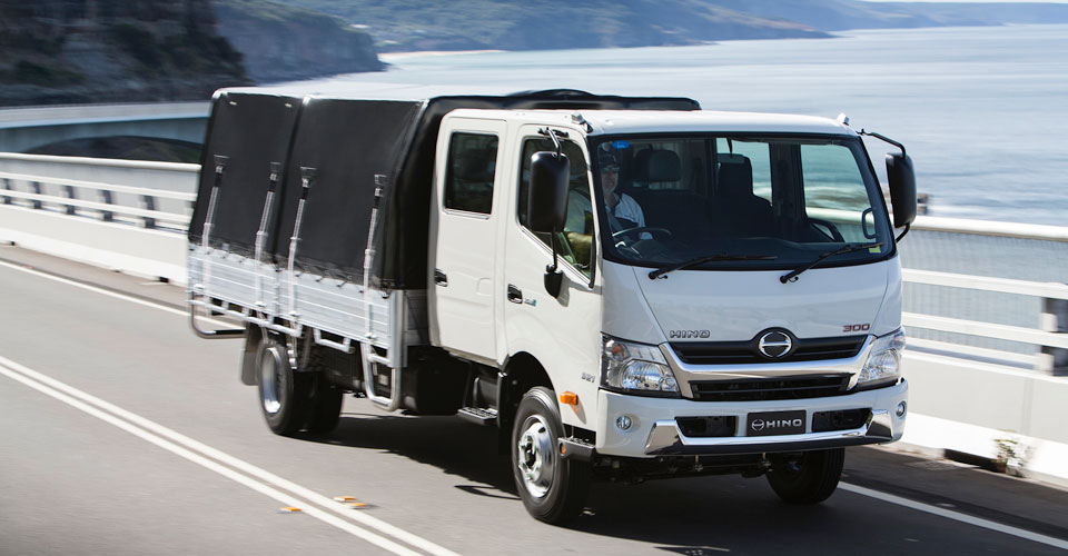 Hino 300 Series XZU710LD Double Cab Dropside