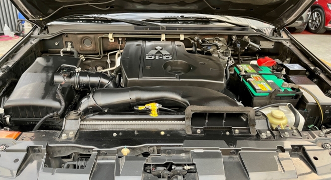 2016 Mitsubishi Pajero 3.2L AT Diesel