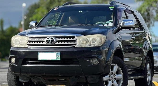 2009 Toyota Fortuner G AT