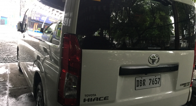 2024 Toyota Hiace Commuter Deluxe 2.4L MT Diesel