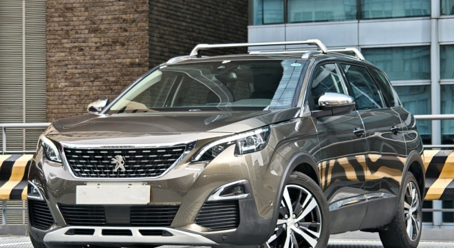 2021 Peugeot 5008 Allure AT