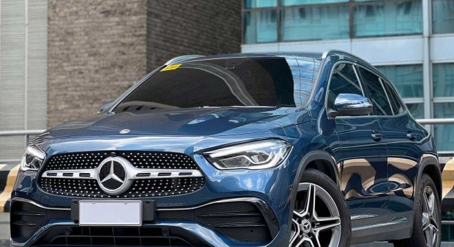 2023 Mercedes-Benz GLA 200 AMG Line AT