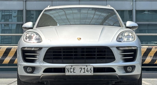 2016 Porsche Macan AT
