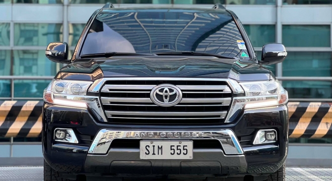 2017 Toyota Land Cruiser VX V8