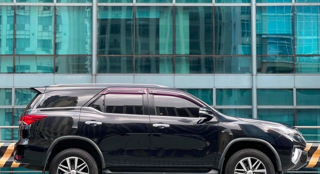 2017 Toyota Fortuner V 2.4L AT Diesel