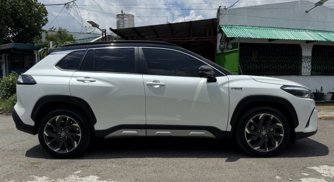 2023 Toyota Corolla Cross GR-S Hybrid