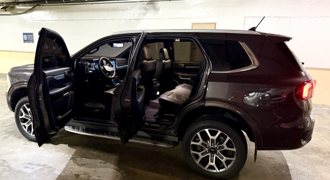 2023 Ford Everest 2.0 Bi-Turbo Titanium+ 4x4 AT