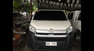2024 Toyota Hiace Commuter Deluxe 2.4L MT Diesel