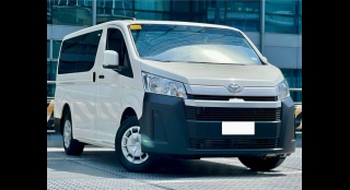 2025 Toyota Hiace Commuter Deluxe 2.8L MT Dsl