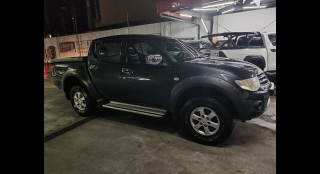 2013 Mitsubishi Strada GLX V AT Diesel