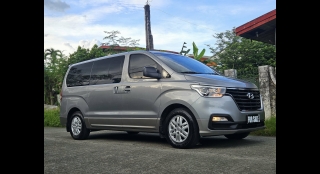 2021 Hyundai Grand Starex 2.5 CRDi GLS AT (with Swivel)