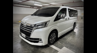 2019 Toyota Super Grandia 2.8 AT (Pearl White)