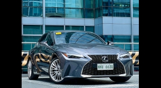2023 Lexus IS 300h Executive