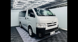 2020 Toyota Hiace Commuter MT Diesel