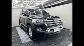 2016 Toyota Land Cruiser LC200 4.5 V8 4x4 A/T DIESEL